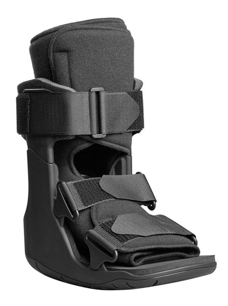 XCELTRAX™ ANKLE WALKER BOOT, MEDIUM, SOLD AS 1/EACH DJO 79-95505